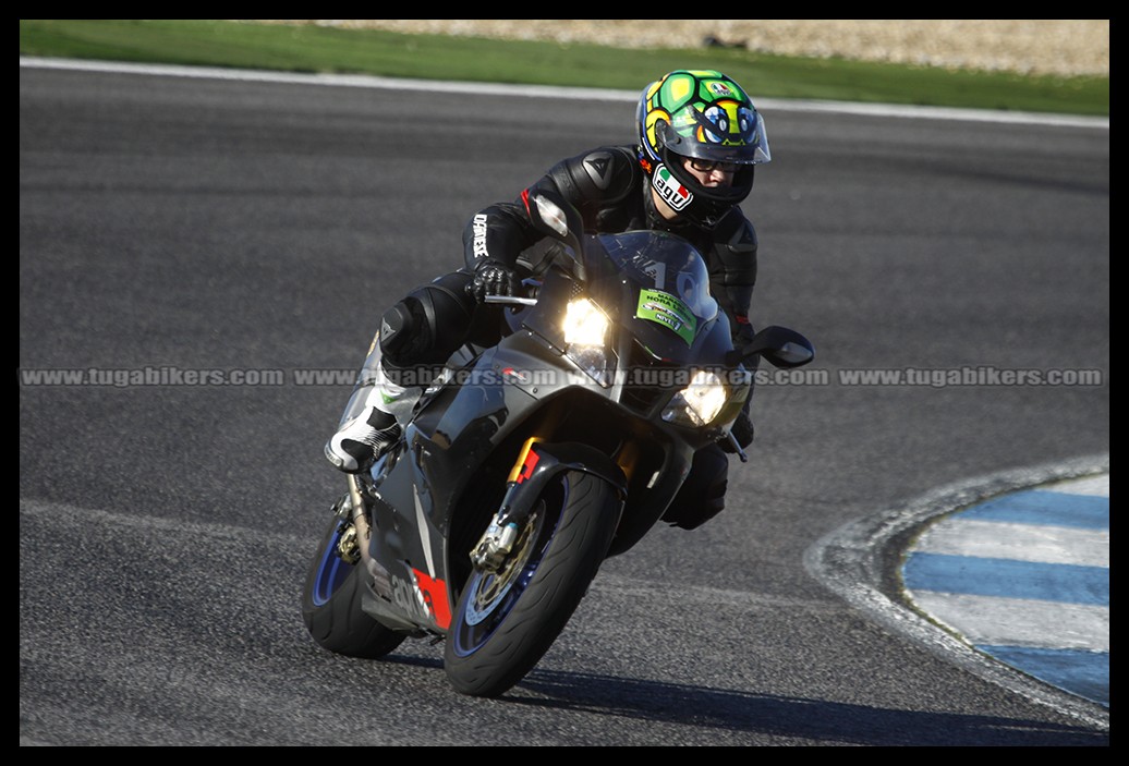 Track Day Motoval 25 e 26 Outubro 2014 Circuito do Estoril  - Pgina 4 D4Uyq5