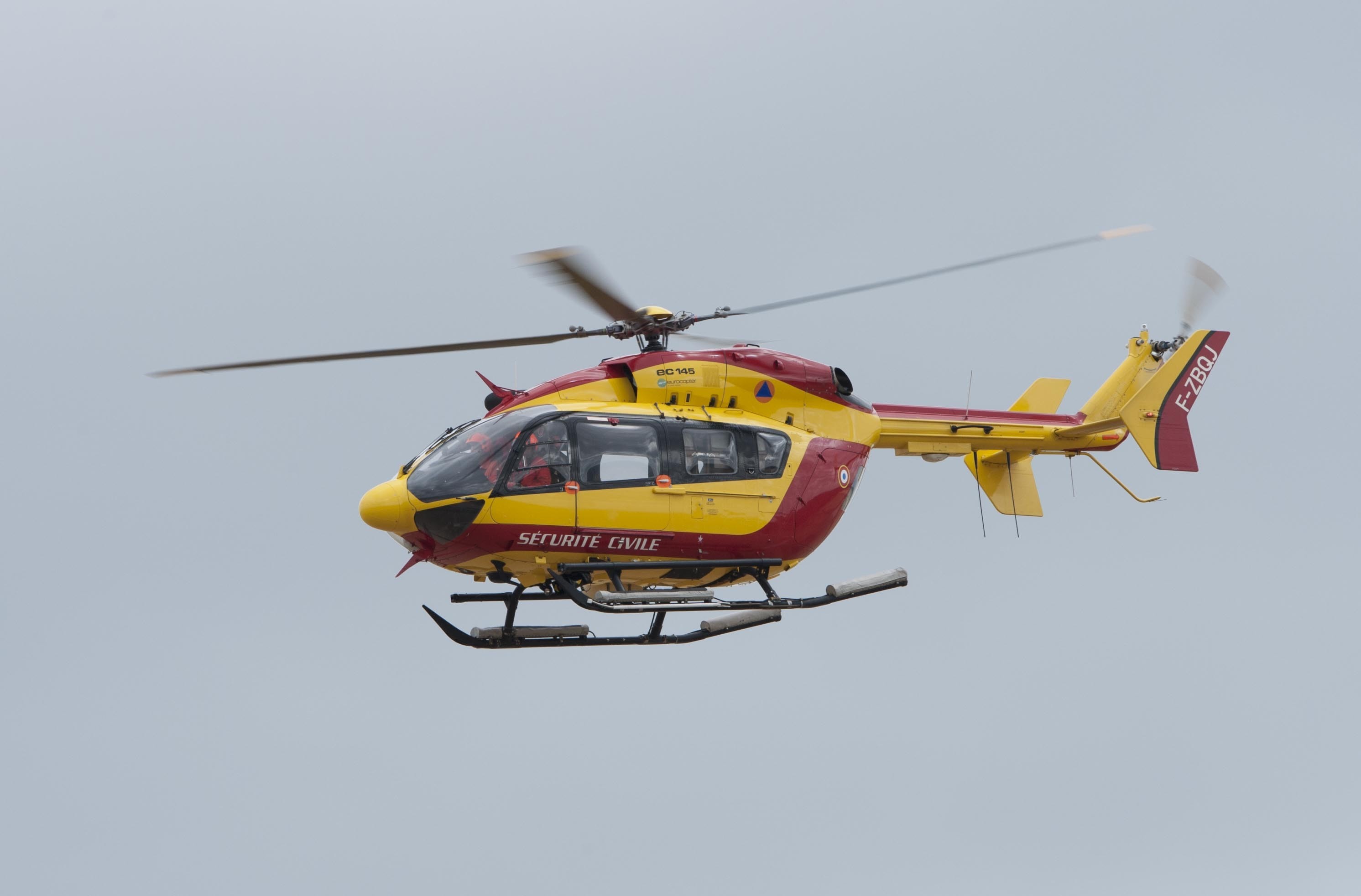 BA 110 Creil - Départ des hélicoptères pour le défilé du 14 juillet 2015 2i6tbk