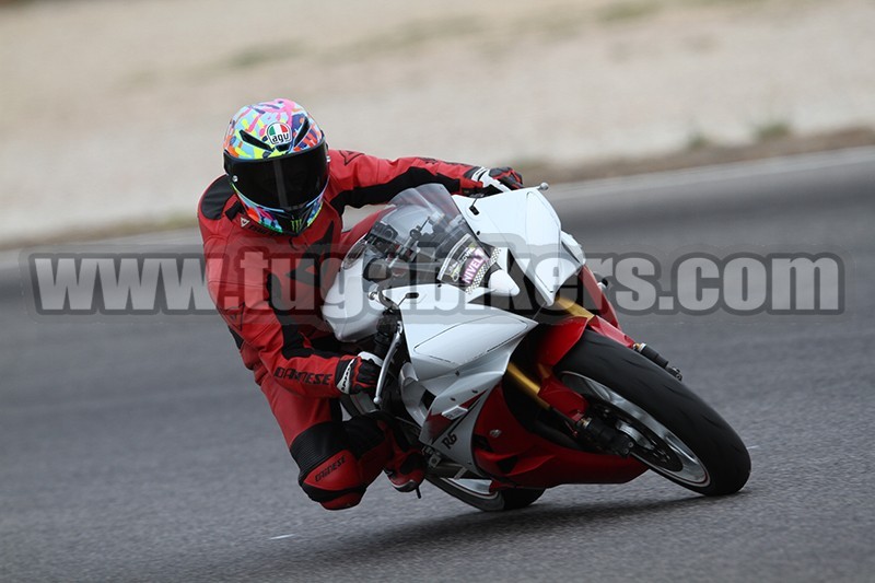 TRACK DAY MOTOVAL dia 12 e 13  Setembro 2015 CIRCUITO DO ESTORIL   - Pgina 3 EoJEcR