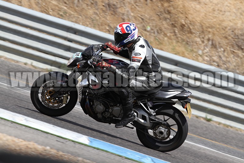 TRACK DAY MOTOVAL dia 12 e 13  Setembro 2015 CIRCUITO DO ESTORIL   - Pgina 2 YIQxTE