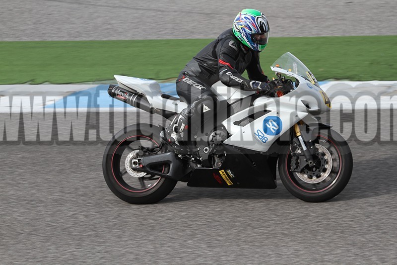 TRACK DAY MOTOVAL   1 e 2 de Maio 2015 CIRCUITO DO ESTORIL  - Pgina 3 IjphEX