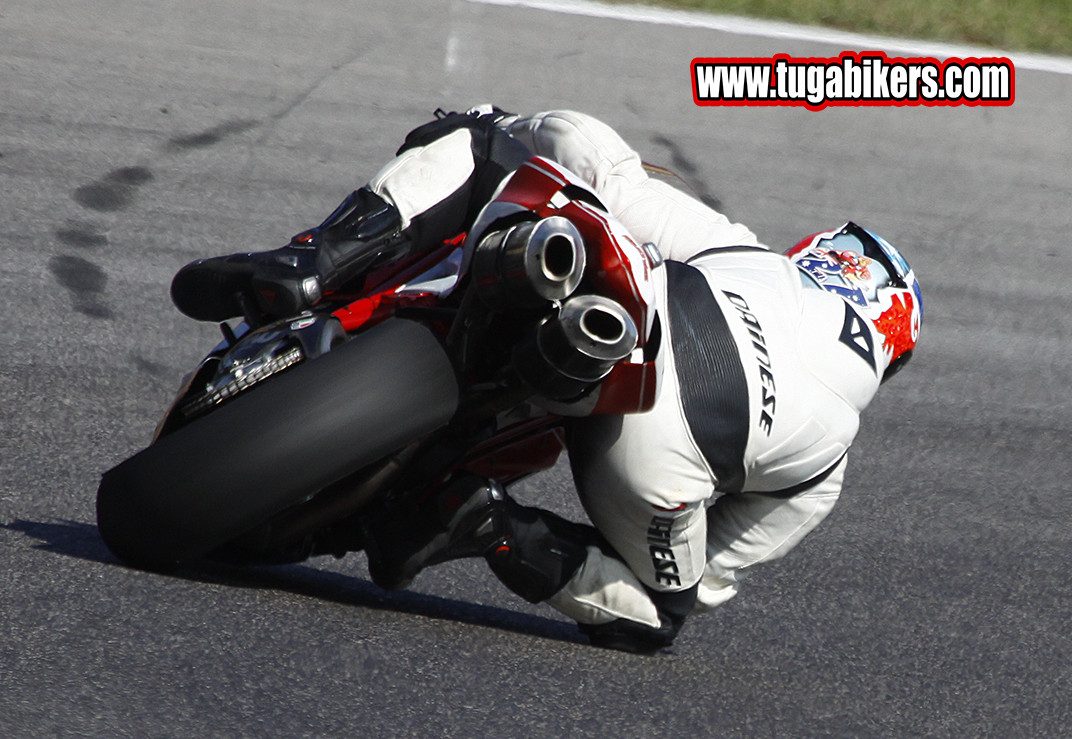 Track Day Motoval 25 e 26 Outubro 2014 Circuito do Estoril  - Pgina 4 KWx1kX