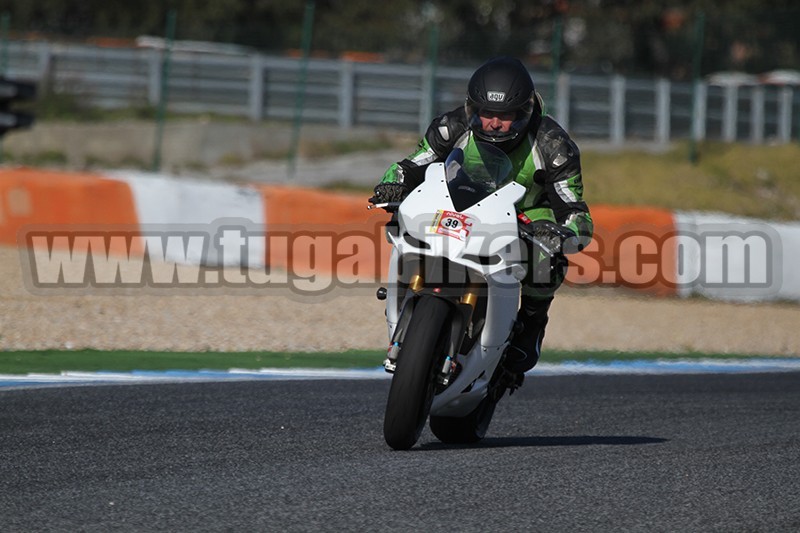 Track Day Motoval 8 de Fevereiro 2015 - Pgina 3 OKY2H1