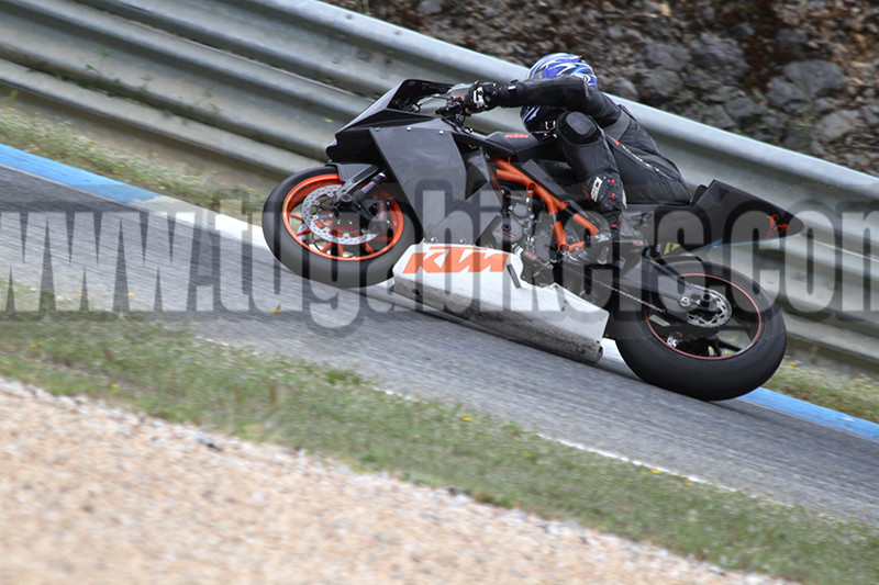 TRACK DAY MOTOVAL   1 e 2 de Maio 2015 CIRCUITO DO ESTORIL  - Pgina 2 YObVeG