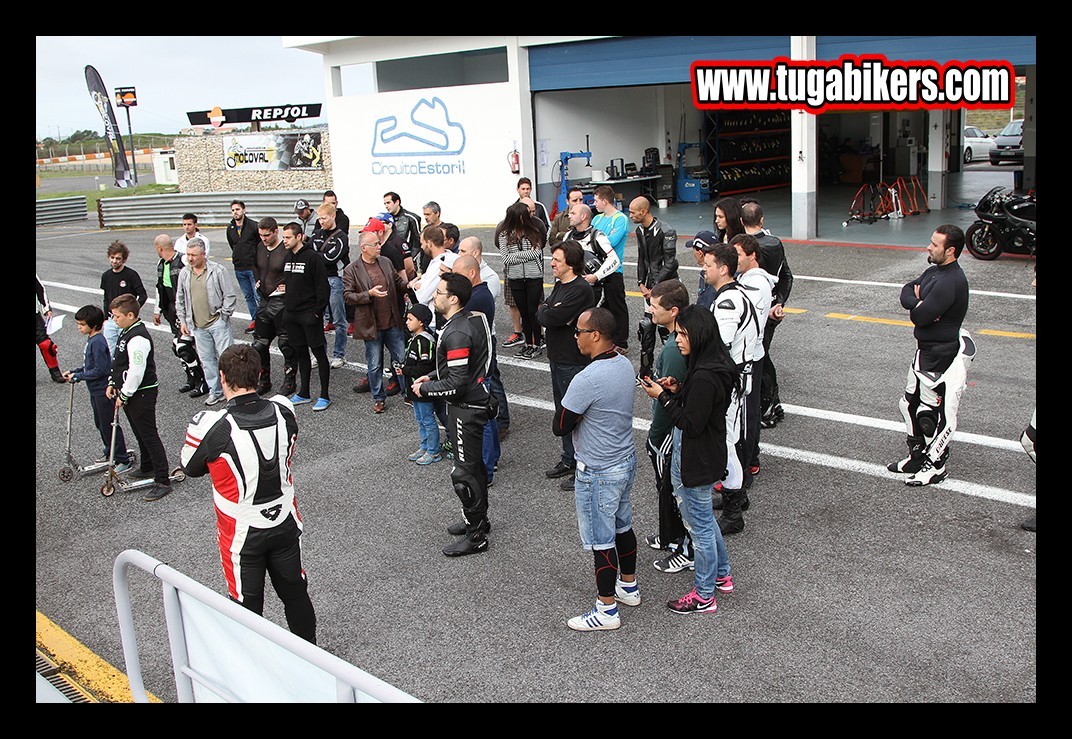 TRACK DAY MOTOVAL   1 e 2 de Maio 2015 CIRCUITO DO ESTORIL  A7eFqS