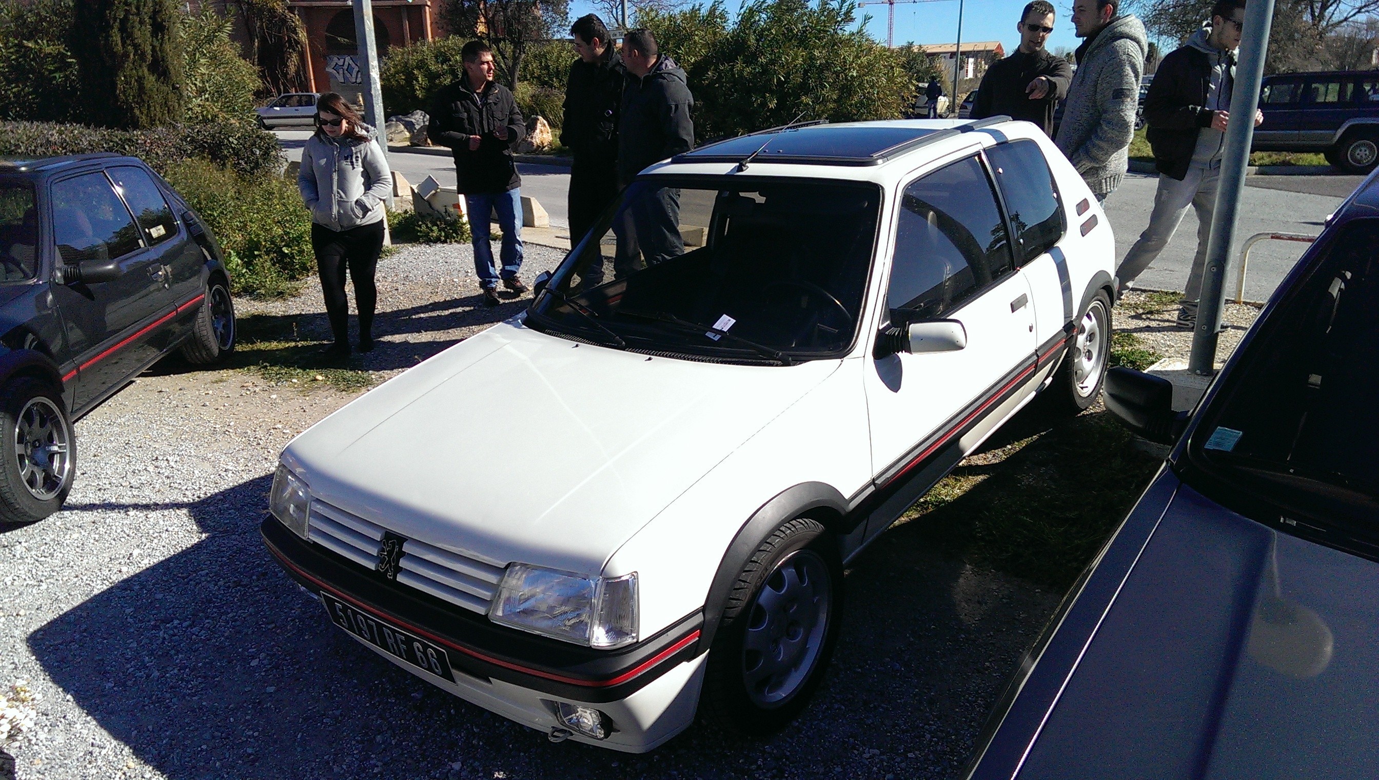 [toreto04] 205 GTI 1.6L - Gris Graphite - 1988 - Page 4 9ebb