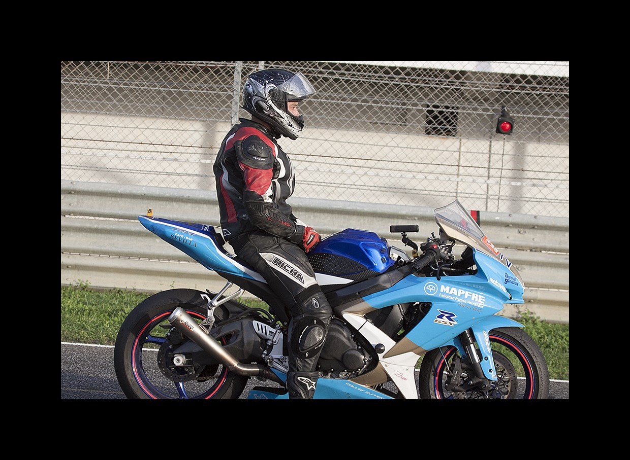 Track Day Motoval 25 e 26 Outubro 2014 Circuito do Estoril  - Pgina 7 RuxBvT