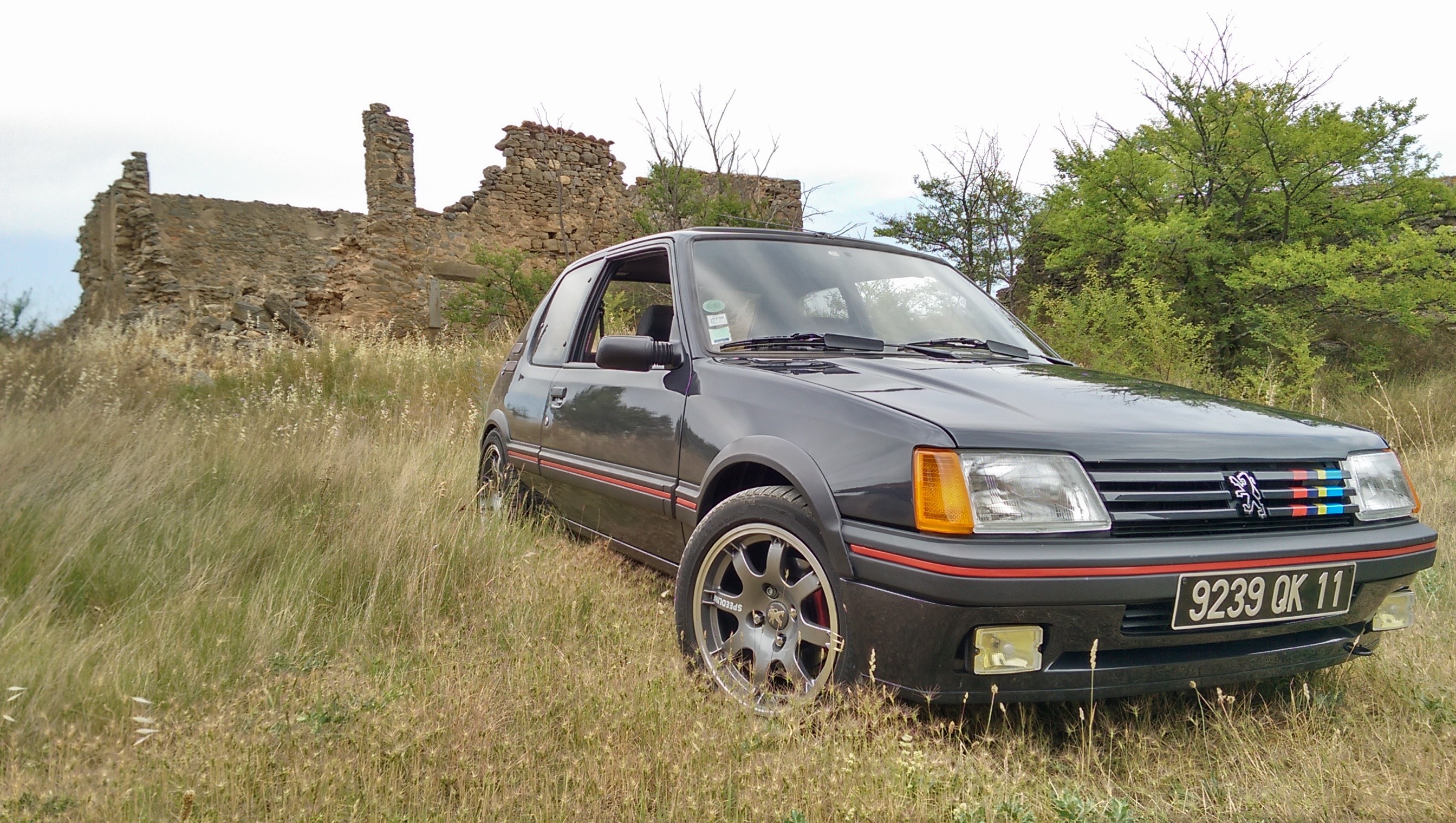 [toreto04] 205 GTI 1.6L - Gris Graphite - 1988 - Page 11 Jbx7