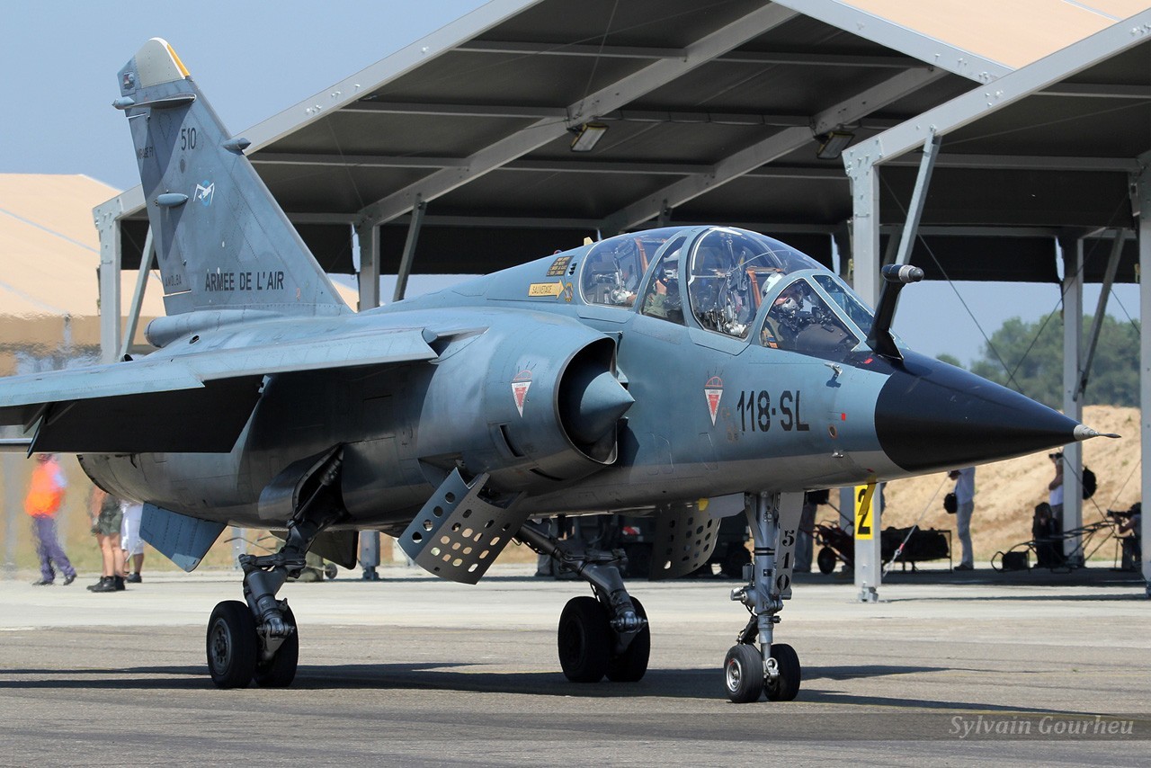 Retrait du Mirage F1 sur la BA-118 Mont-de-Marsan les 12 & 13 juin 2014 - Page 7 Oznx