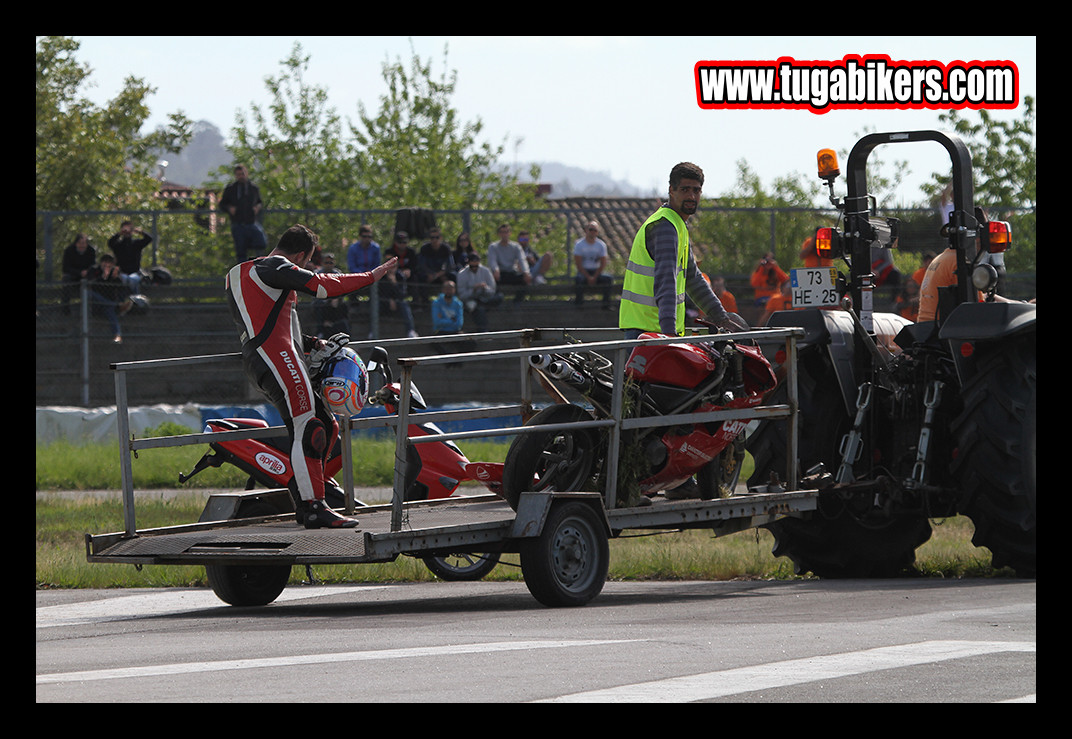 Campeonato Nacional de Velocidade Motosport Vodafone 2014 - Braga I - 27 de Abril Fotografias e Resumo da Prova  - Pgina 5 Scn9