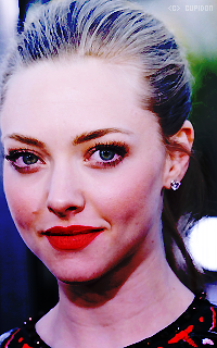 Amanda Seyfried Vyzw