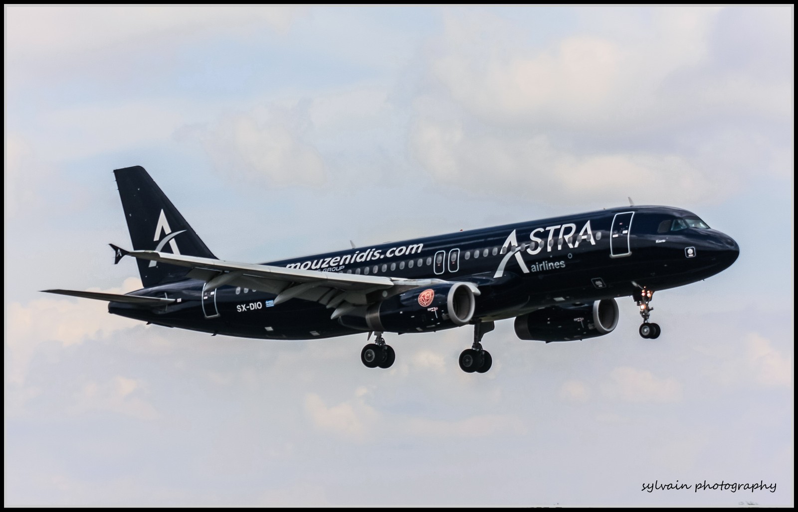 [20/04/2014] AIRBUS A320 (SX-DIO) ASTRA S2ig