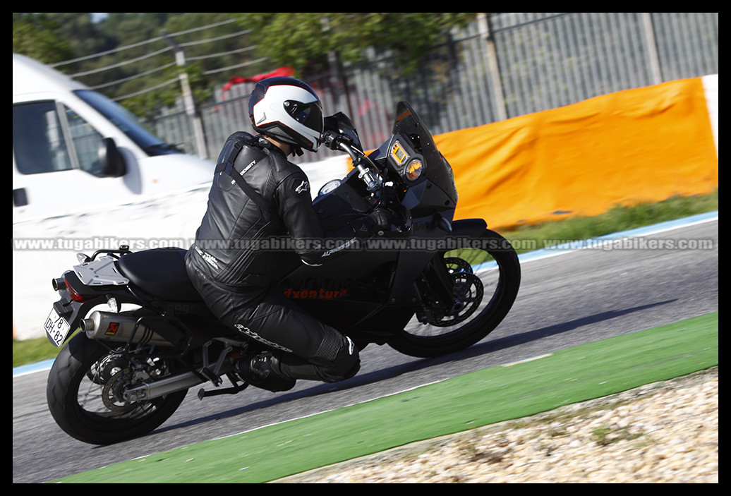 Track Day Motoval 25 e 26 Outubro 2014 Circuito do Estoril  - Pgina 4 KKrZpo