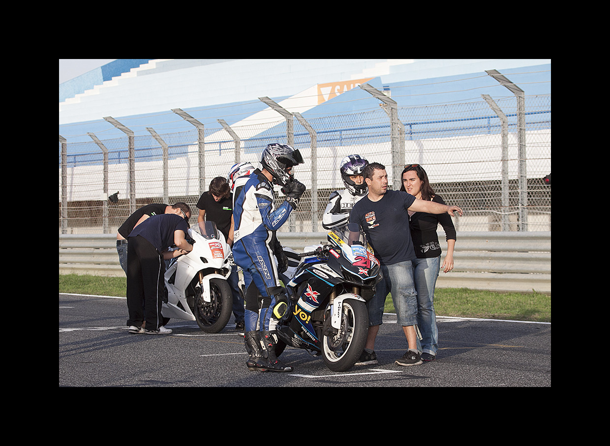 Track Day Motoval 25 e 26 Outubro 2014 Circuito do Estoril  - Pgina 6 Lzfd2p