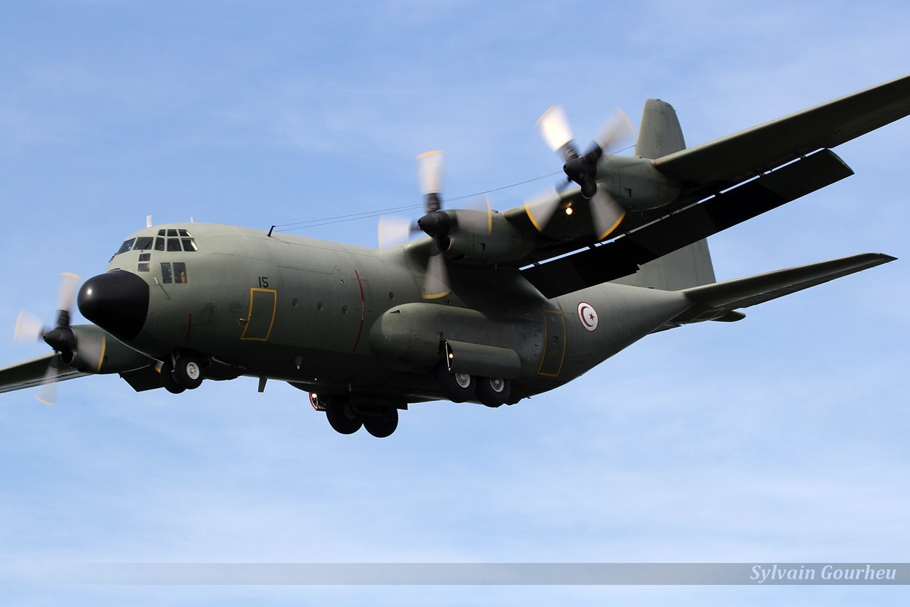 Lockheed C-130B Hercules Tunisia Air Force TS-MTE le 17.07.14 77adbf