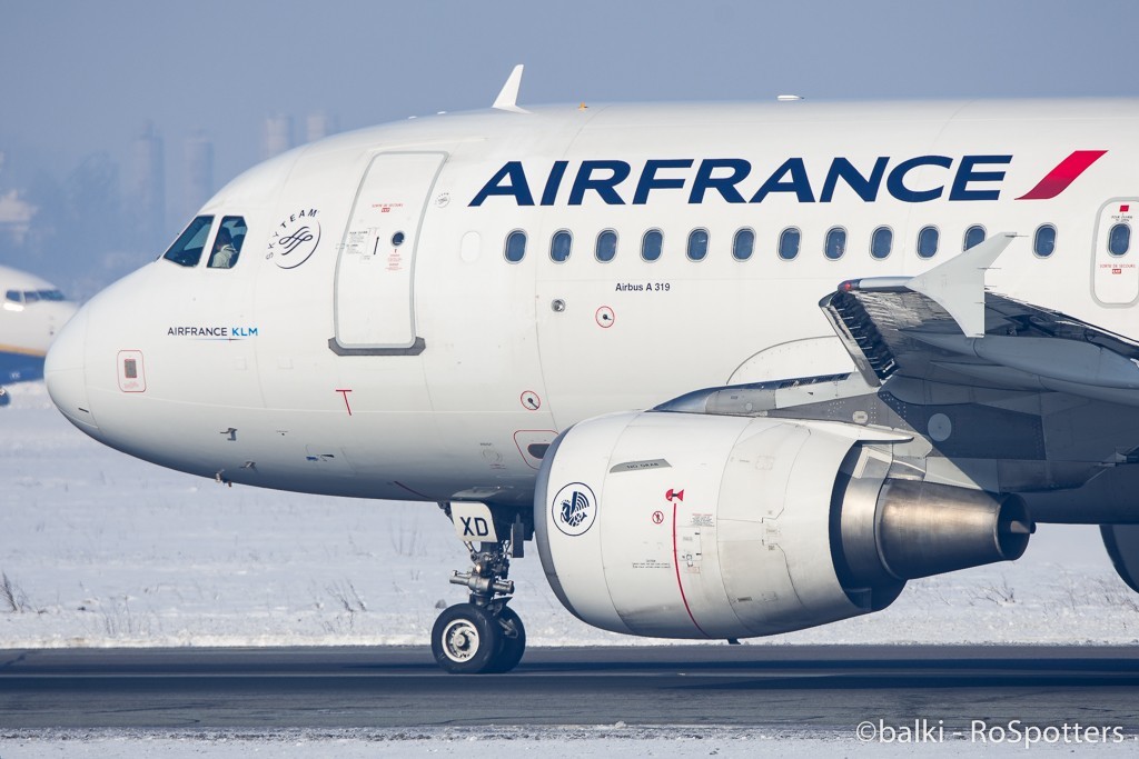 Aeroportul Bucuresti - Henri Coanda / Otopeni (OTP / LROP) - Ianuarie 2016 CO05ZP