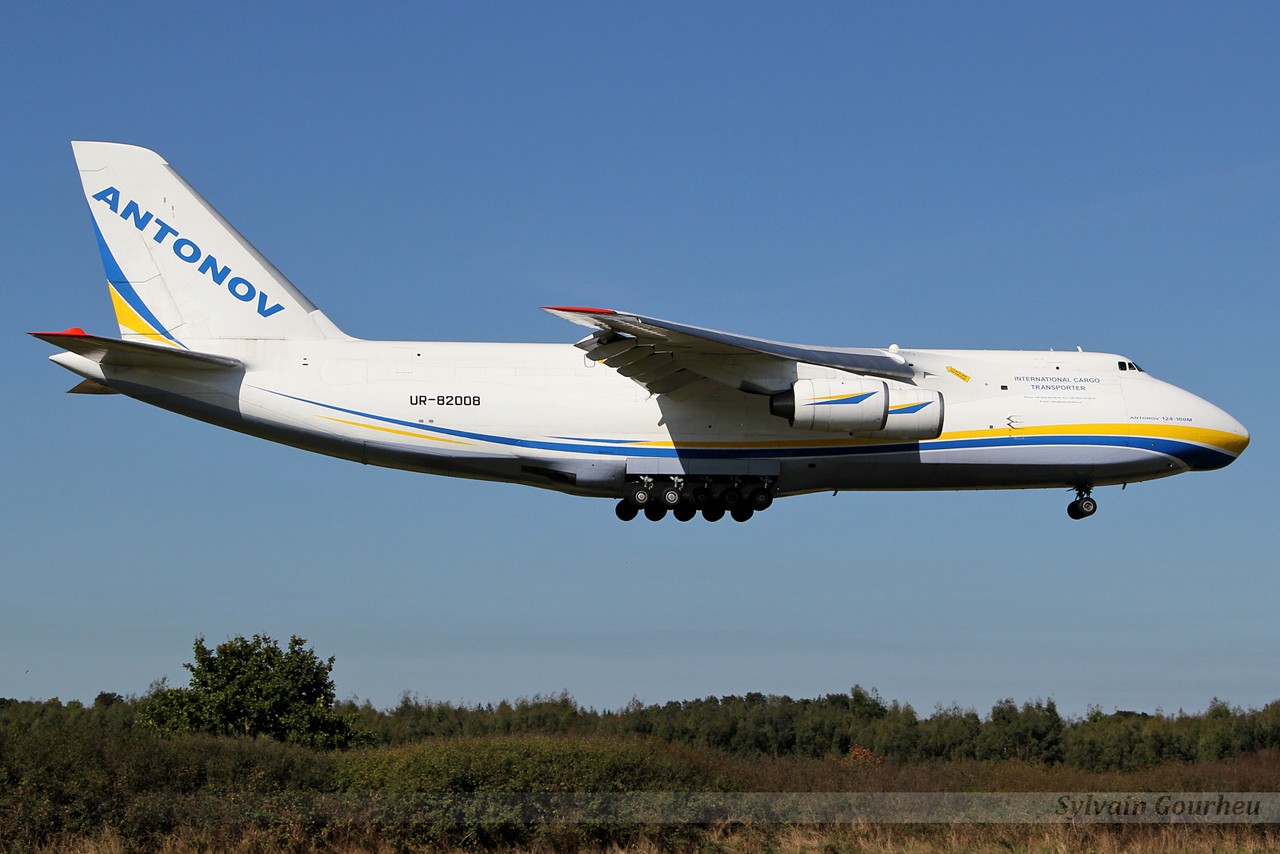 antonov - Antonov An124-100 Antonov Design Bureau UR-82008 + divers Le 26.09.14 - Page 4 YN0ACg