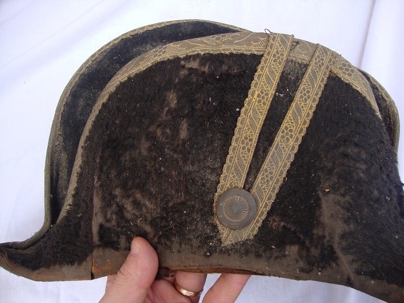 Bicorne époque napoléon XIX eme siecle ? NOEA6I