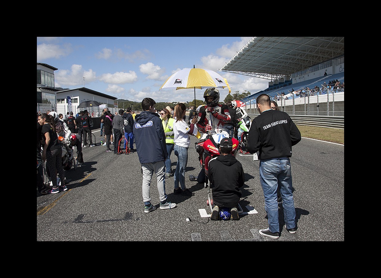 Campeonato Nacional de Velocidade Estoril I 19 de Abril 2015 BH2MqJ