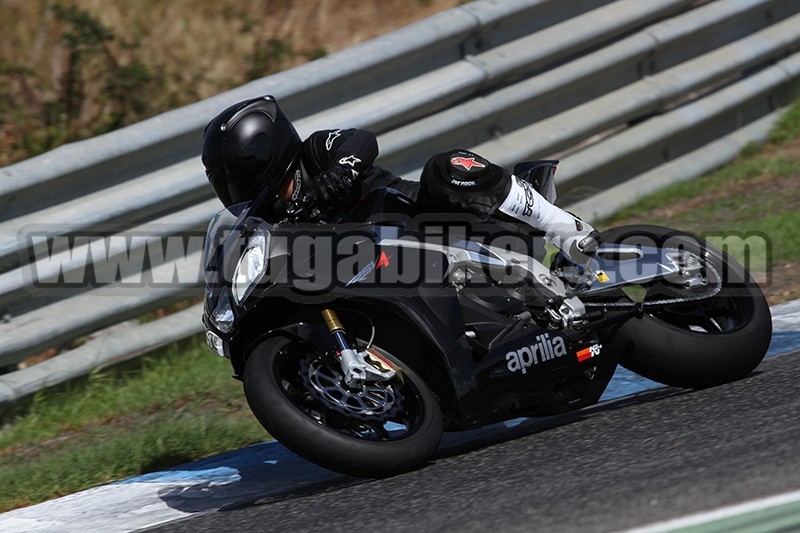 TRACK DAY MOTOVAL dia 12 e 13  Setembro 2015 CIRCUITO DO ESTORIL   - Pgina 3 HQ9mcy