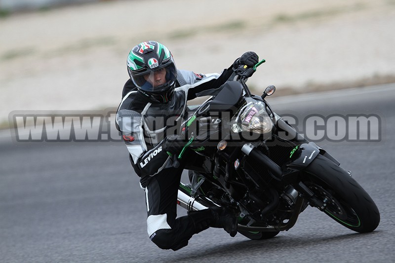 TRACK DAY MOTOVAL dia 12 e 13  Setembro 2015 CIRCUITO DO ESTORIL   - Pgina 3 5A49QL