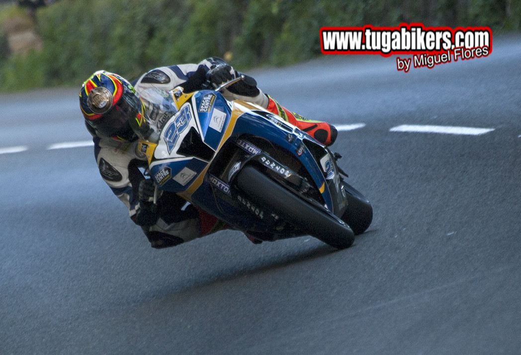 Videos Isle of Man 2015 feitos pelo Tugabikers PbbZ4F