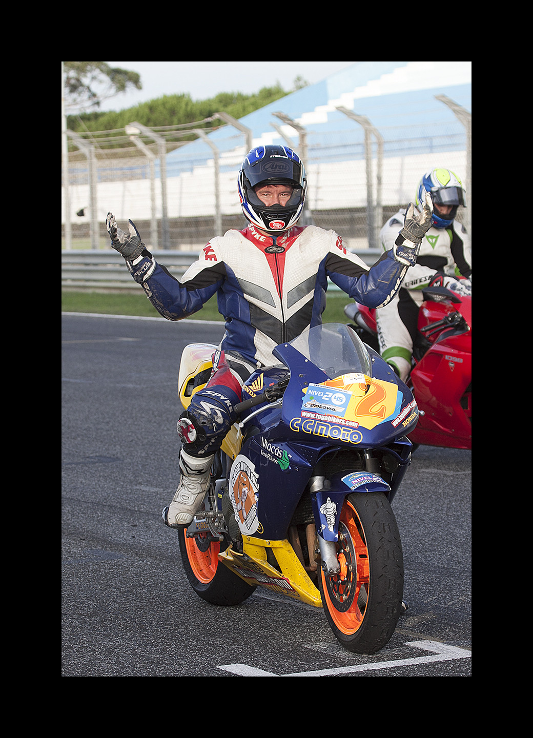 Track Day Motoval 25 e 26 Outubro 2014 Circuito do Estoril  - Pgina 6 FQj2TW