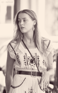 Amber Heard R73cs4