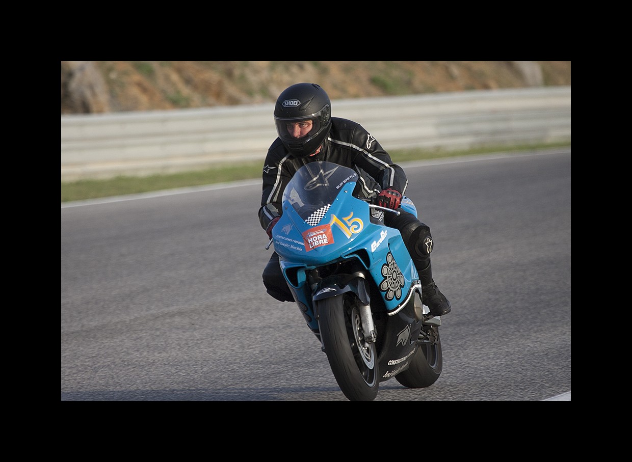 Track Day Motoval 25 e 26 Outubro 2014 Circuito do Estoril  - Pgina 6 LBXuo9