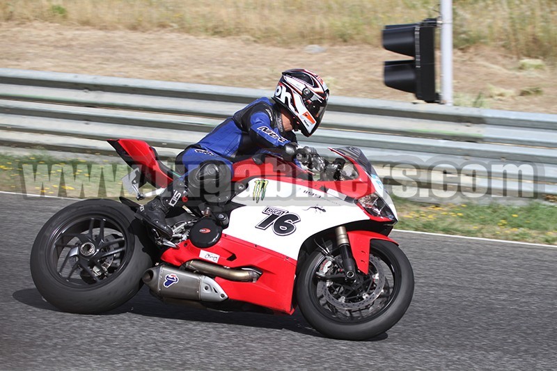 Track Day Motoval Estoril dias 4 e 5 Junho  Abril de 2016 6VDgWZ