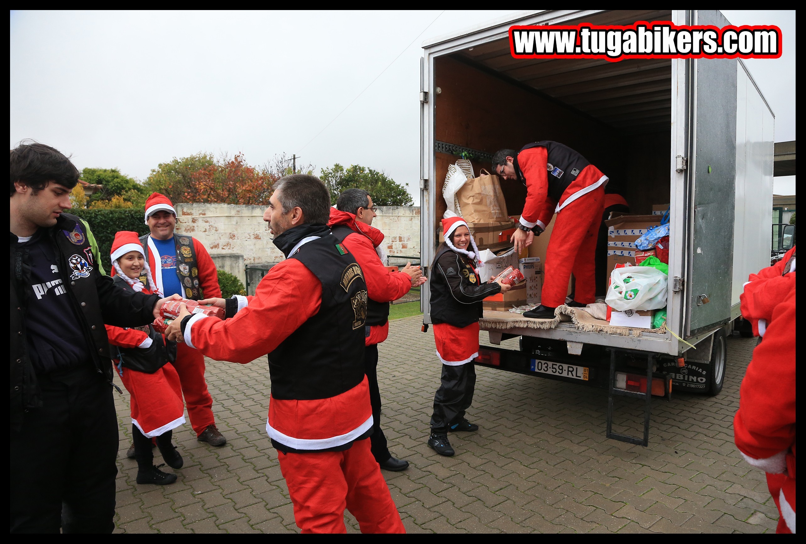 Entrega de Prendas de Natal Motards do Ocidente 2016 6fkney