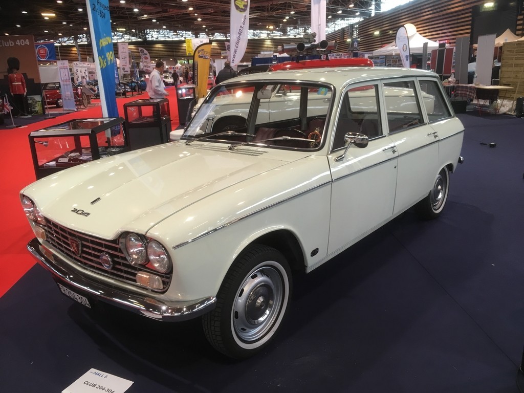 Salon Epoqu'Auto 2019 (200 Photos) WL5HUN