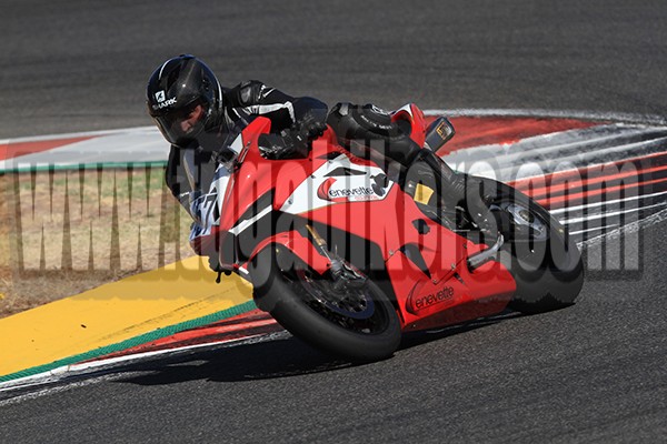 2016 Track Day Eybis 30 de Setembro a 2 Outubro e corrida Powertrophy 2 horas Endurance no Sbado F70Oo4