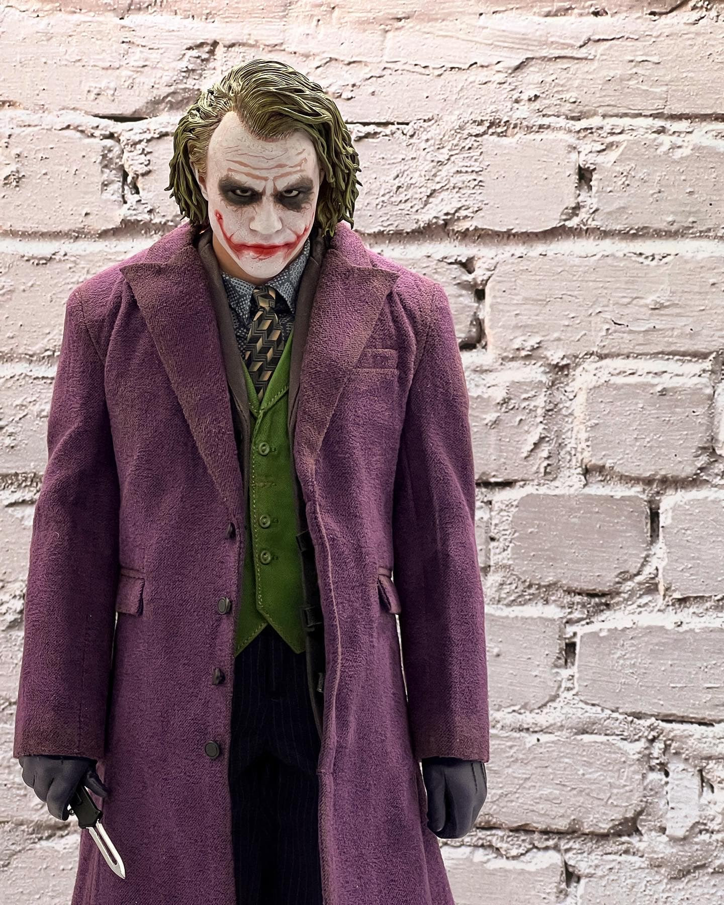 The Dark Knight : Joker (Heath Ledger)  - Page 3 NEsZiB