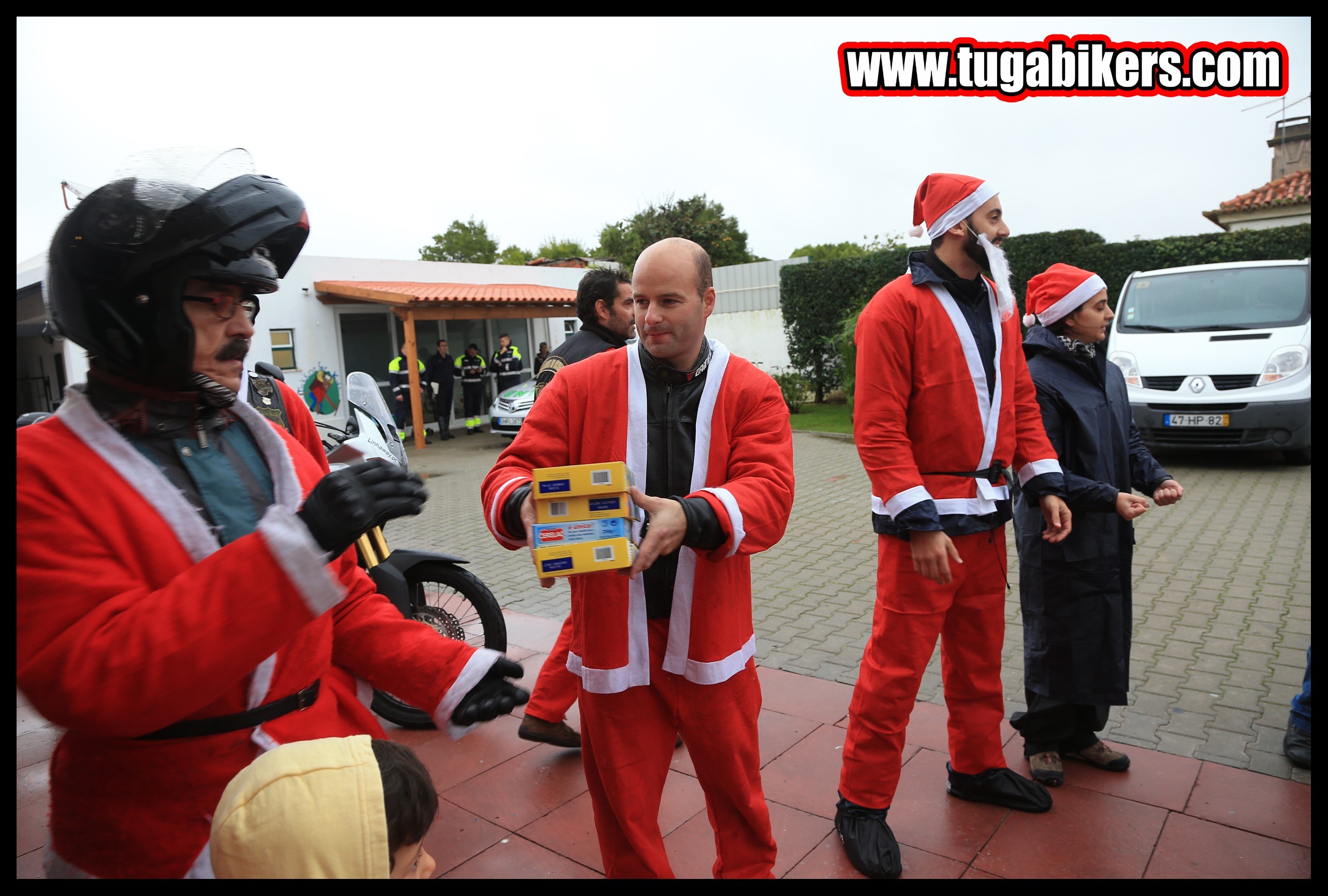 Entrega de Prendas de Natal Motards do Ocidente 2016 RFLmQX