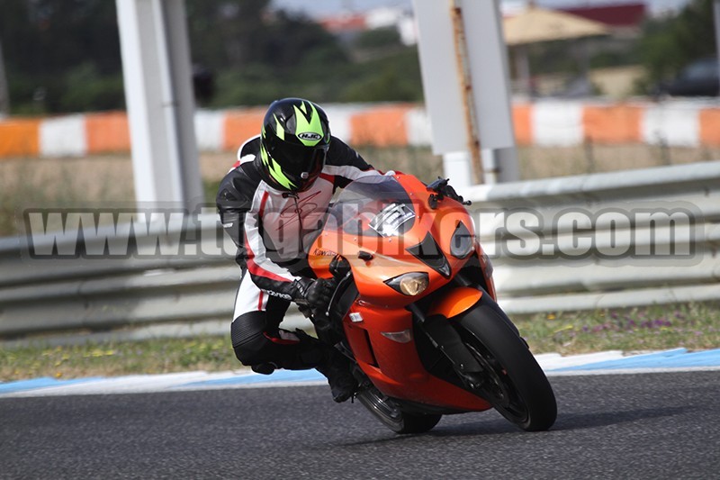 Track Day Motoval Estoril dias 4 e 5 Junho  Abril de 2016 ZYJJ6E