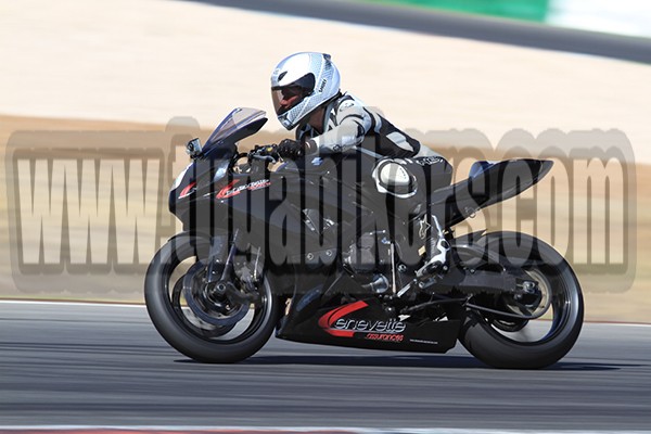 2016 Track Day Eybis 30 de Setembro a 2 Outubro e corrida Powertrophy 2 horas Endurance no Sbado AZVUYM