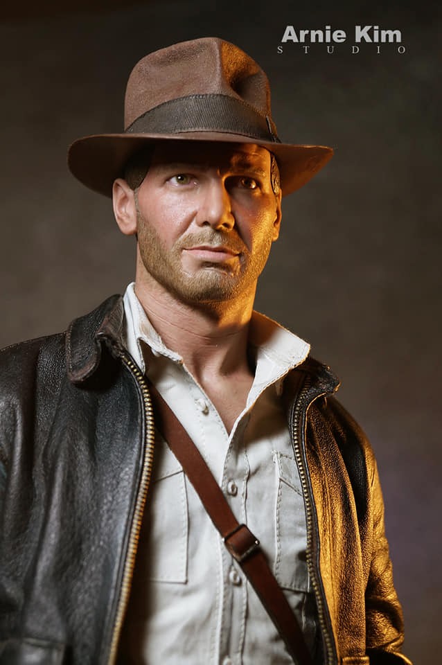 Indiana Jones Statue - Arnie Kim EHtSPx