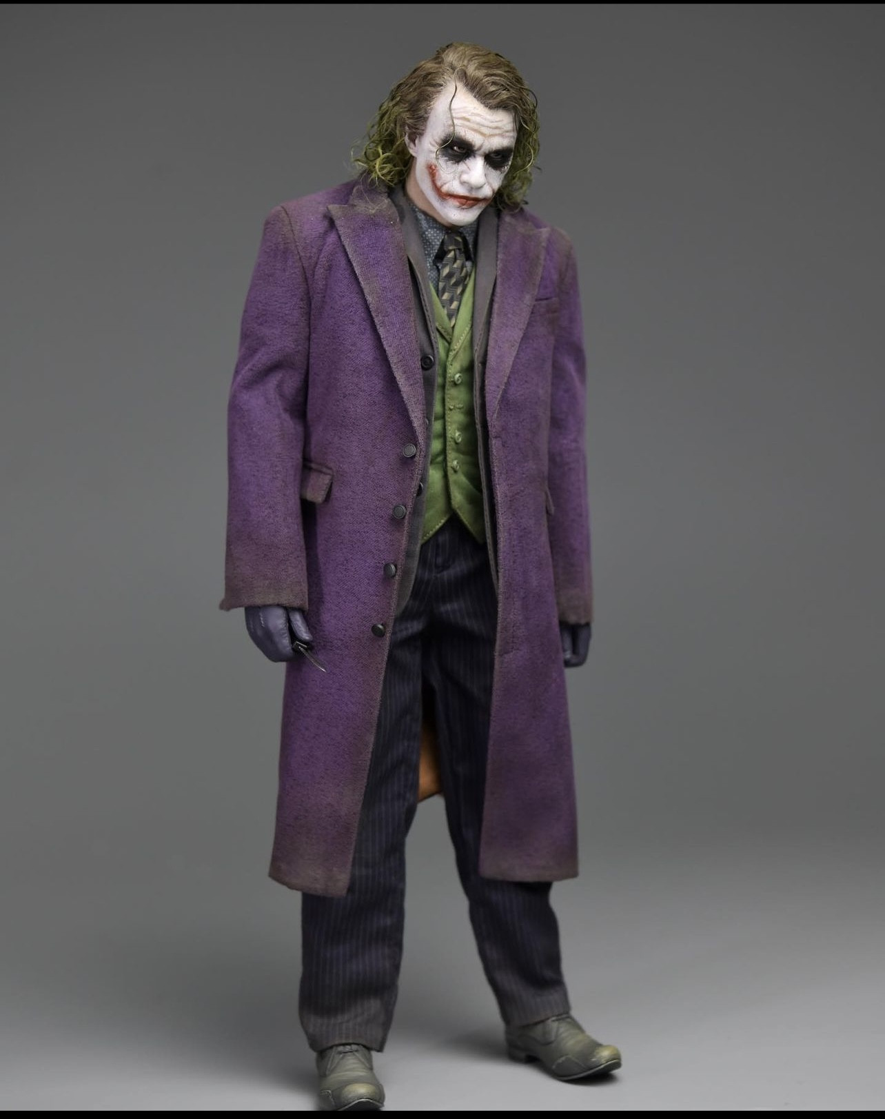 The Dark Knight : Joker (Heath Ledger)  - Page 3 DEn0Vg