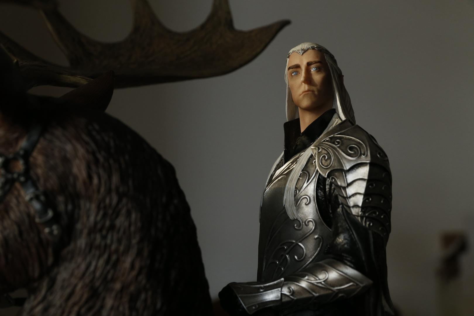 THE HOBBIT - THRANDUIL ON ELK  HUx5V1