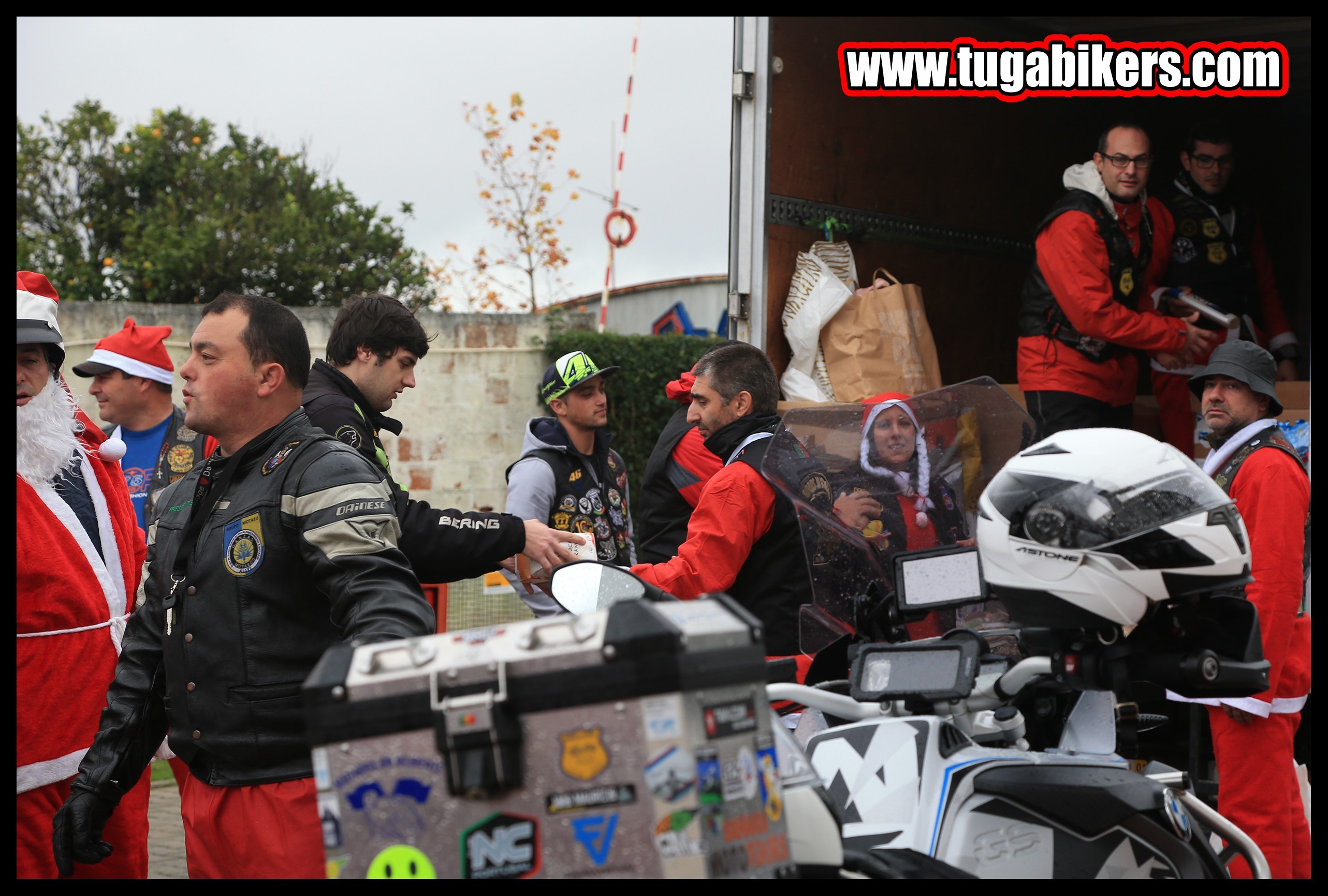 Entrega de Prendas de Natal Motards do Ocidente 2016 IrhUCs