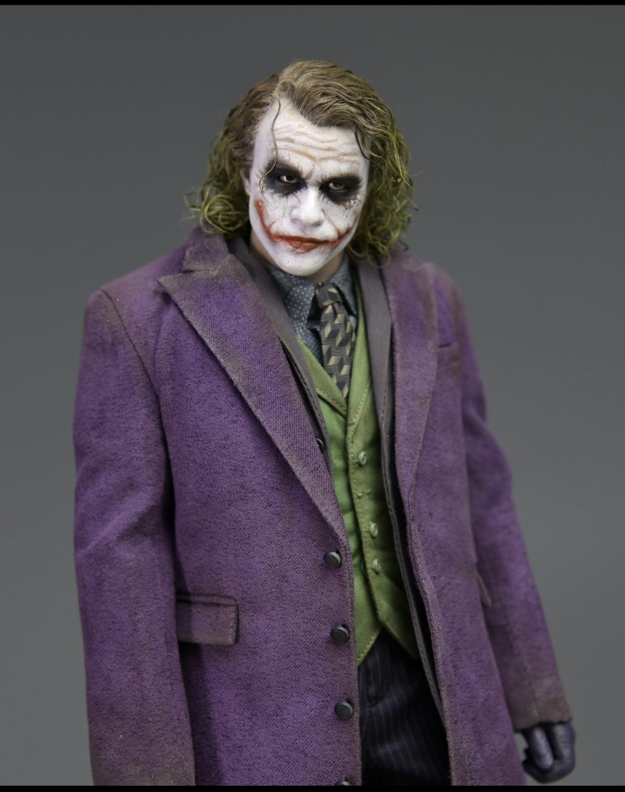 The Dark Knight : Joker (Heath Ledger)  - Page 3 JtEZzO