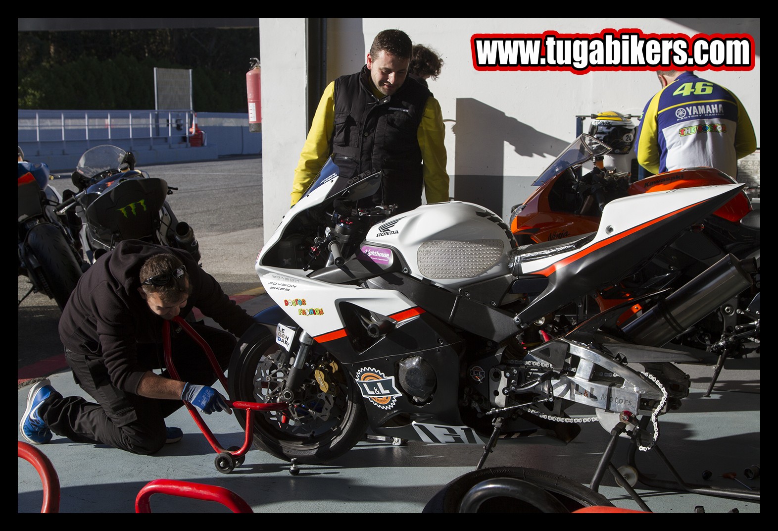 Track Day Motoval Estoril dias 30 Abril e 1 de Maio 2016  LNyG8O