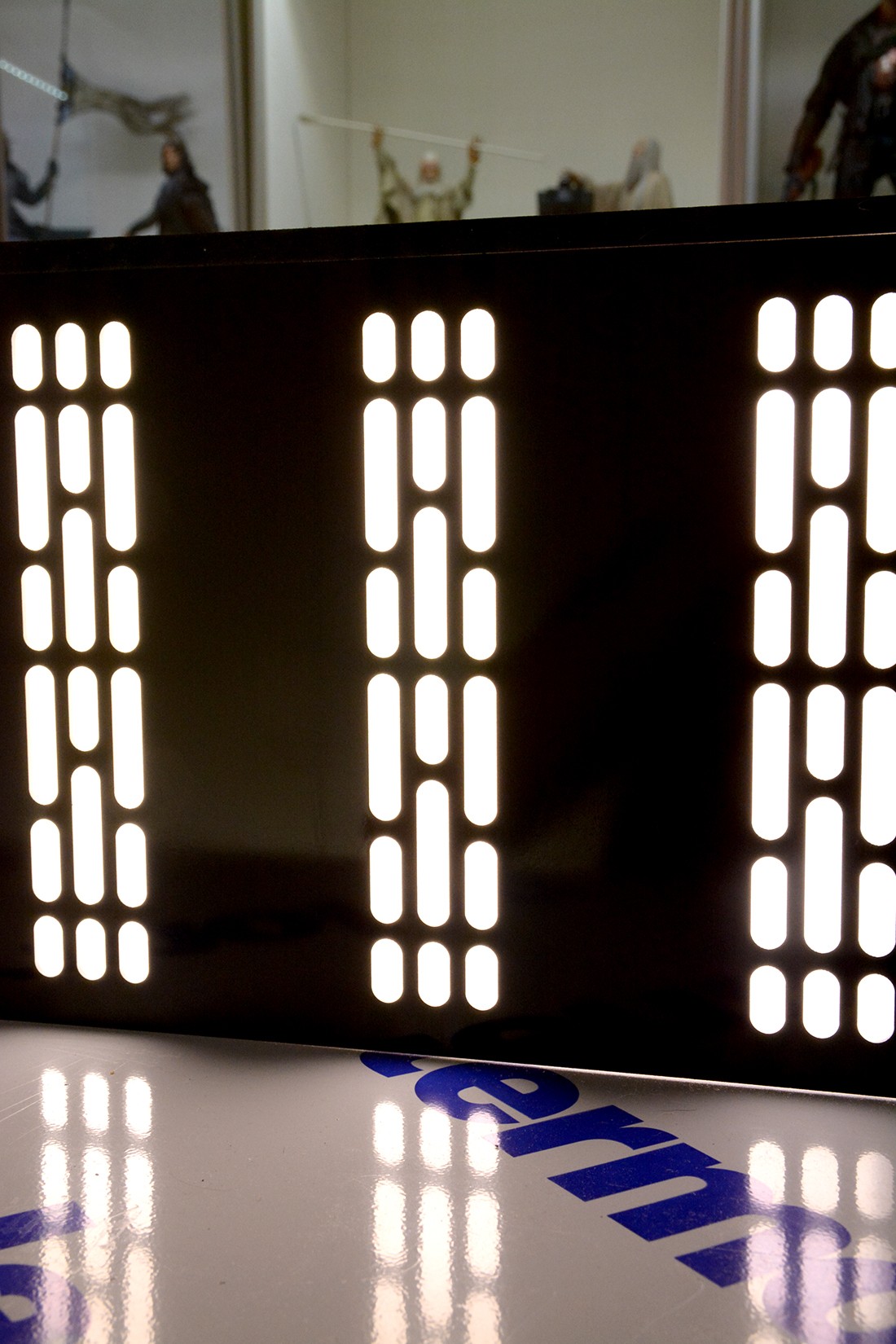 Star Wars Acrylic Display Case  - Page 2 CnBAXo