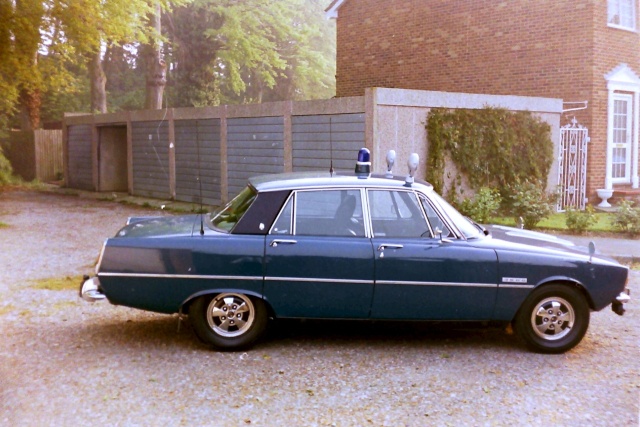 Rover P6 Met Area Car