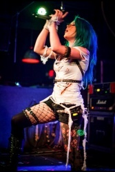 Alissa White-Gluz