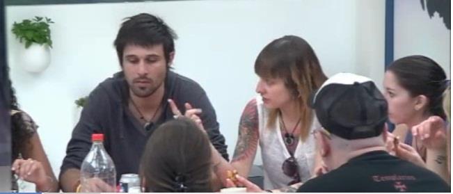 1\ PARTE------HUGO   EN  GH 12+1-----(20 de Enero/17 de Febrero) 22en10