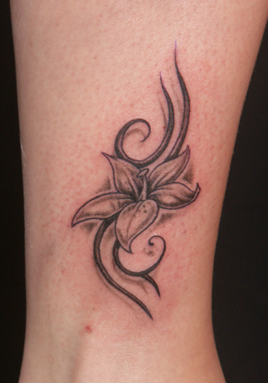 tattoo fleur tribal