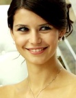 بيرين سات - Beren Saat 4023-21