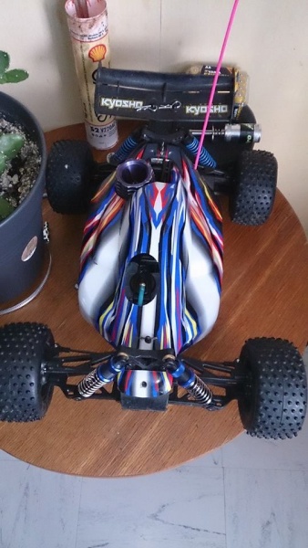 mon buggy kyosho dbx